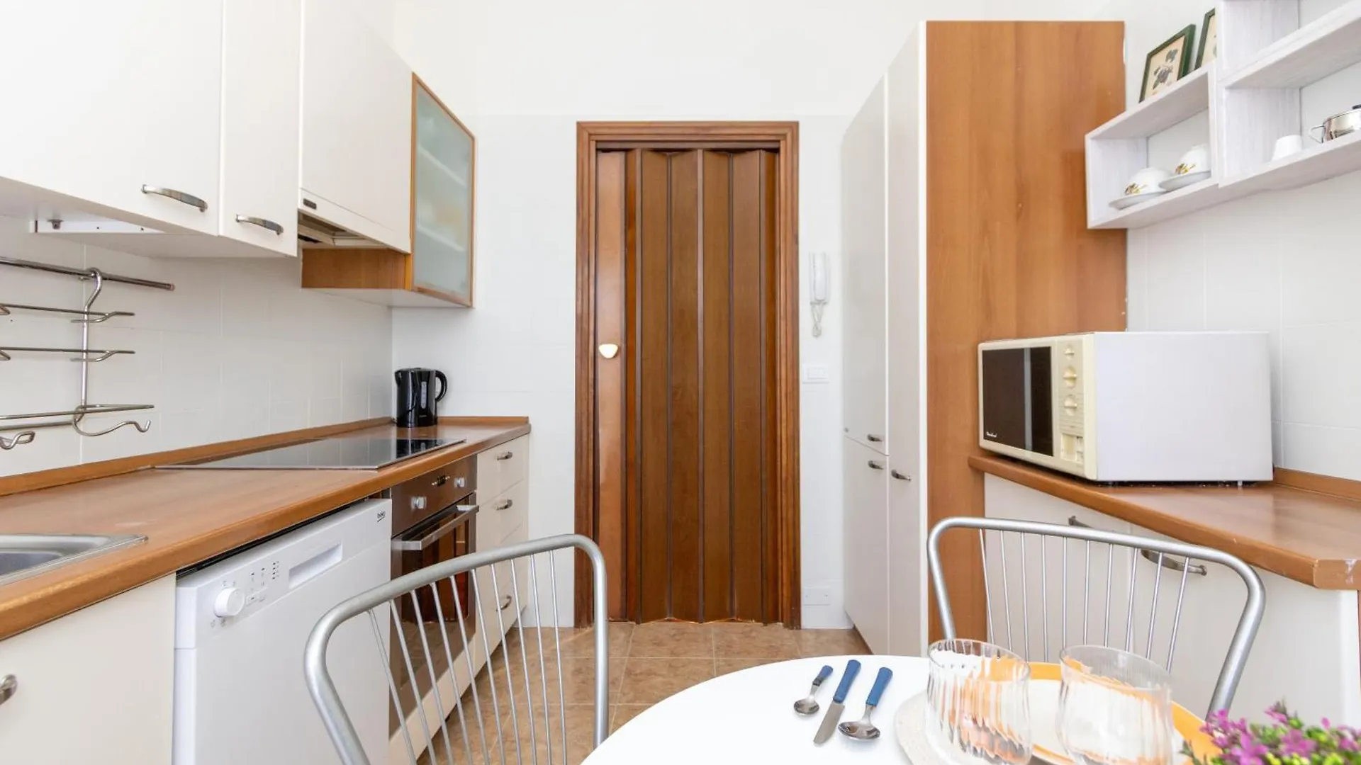 公寓 Modern Suite With Balcony And Park View 米兰