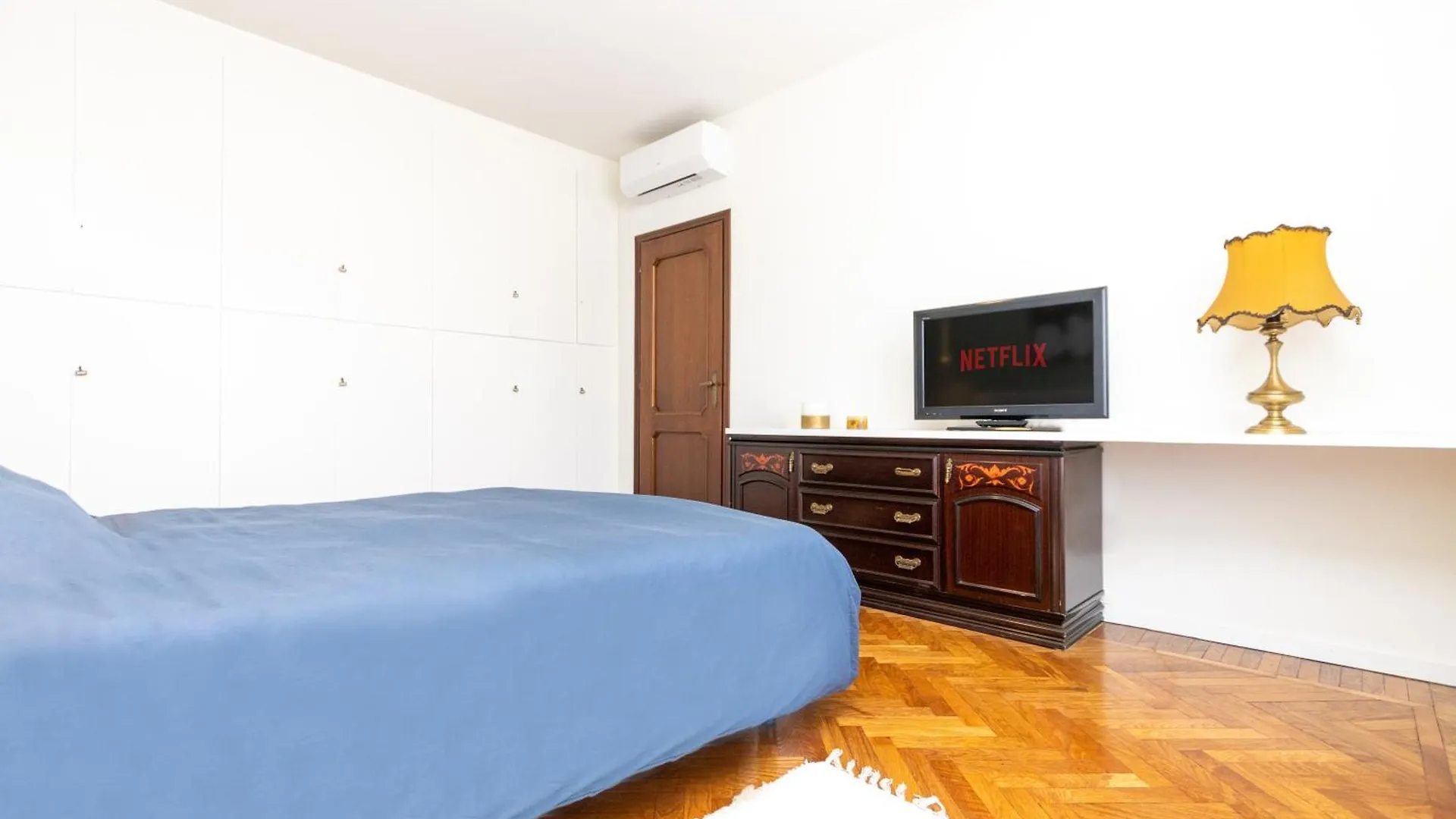 Modern Suite With Balcony And Park View 米兰 0*,