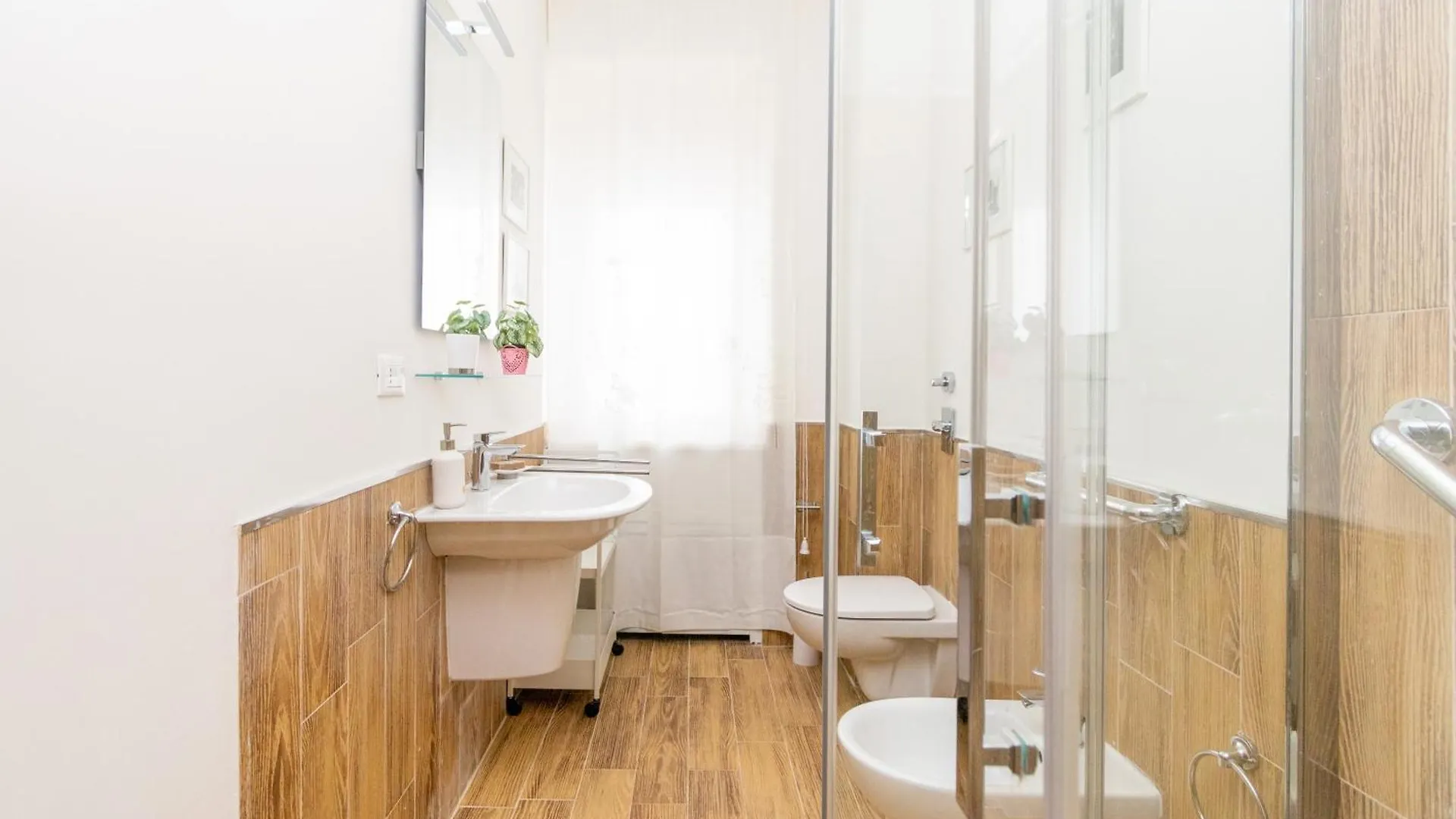 Modern Suite With Balcony And Park View 米兰 0*,  意大利