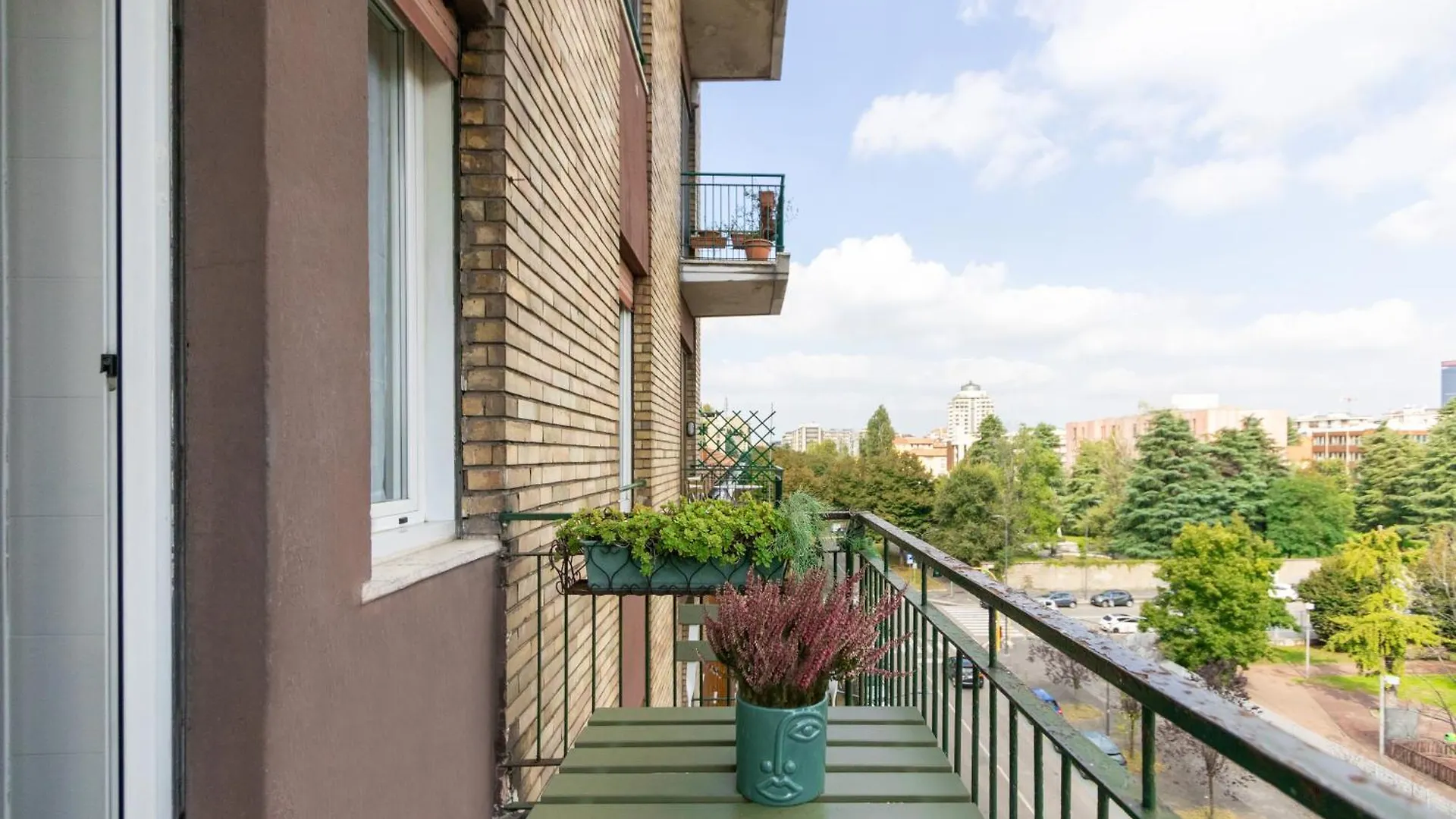 Modern Suite With Balcony And Park View Milano Italien